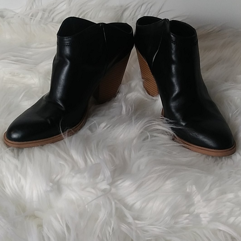 DV Heeled Booties